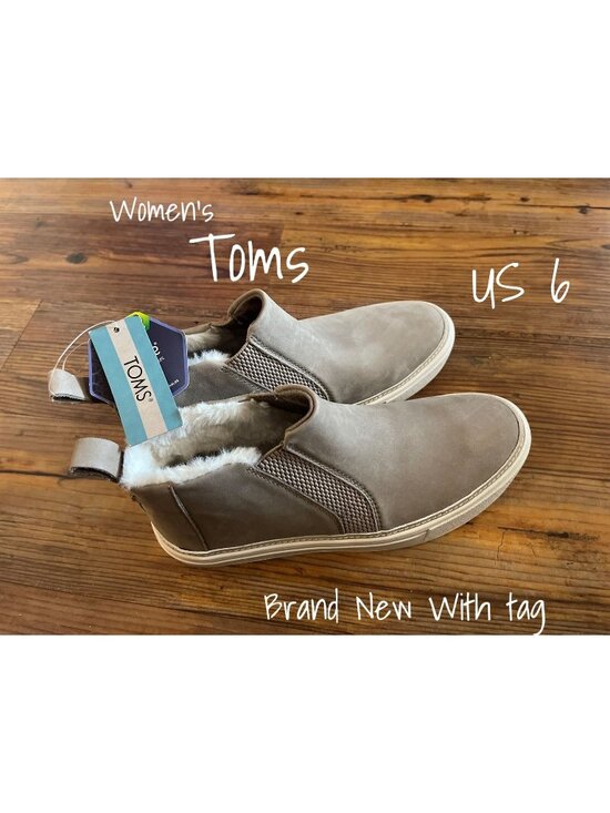 Toms Shoes - Toms Bryce Women's Taupe Faux Fur-Lined Bryce Leather Hi-Top Sneaker US 6 New
